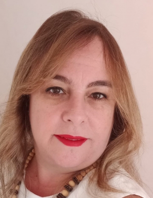 Paula Valeria de Araujo Faria Corretora e Designer de interiores